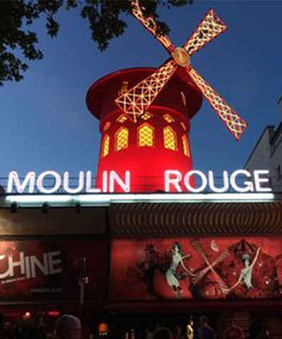 MOULIN ROUGE